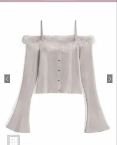 フェザーファーオフショルダーリブニット トップス　アイボリー