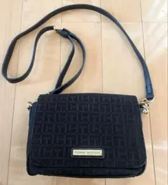 TOMMY HILFIGER ショルダーバッグ ブラック