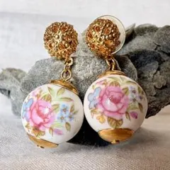 ヴィンテージピアス フラワーモチーフ スタッドピアス