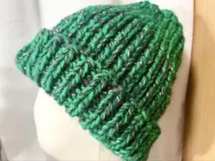 ハンドメイド　ビーニー　ニット帽子