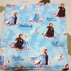 年末セール♡Disney Frozen II キルティング地110cm✕64cm