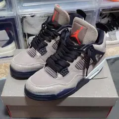 Air Jordan 4 トープヘイズ グレー/ブラック/レッド