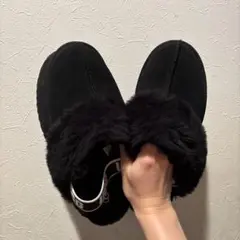 UGG 厚底 ムートン サンダル ブラックのサムネイル