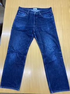 Item thumbnail for item 6dadd8d9-f65c-4ded-8715-21a97ffa9856