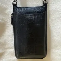 BLACK LABEL CRESTBRIDGE スマホショルダーバッグのサムネイル