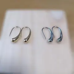 ゴールド シルバー 滴型 フックピアス　2点セット新品