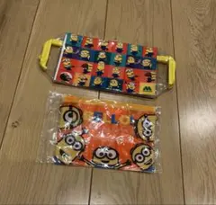 ミニオンズ　パスケース　ポーチ　セット