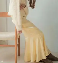 Bab フレアスカート イエロー サテンスカートのサムネイル