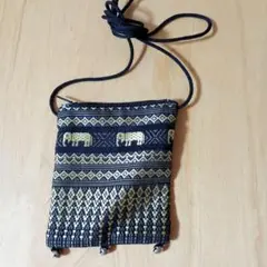 象模様 ブラック ゴールド サコッシュ
