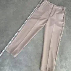 薄ピンクベージュ テーパードスラックス ウエスト58cm