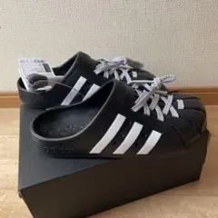 adidas アディレッタ クロッグ サンダル