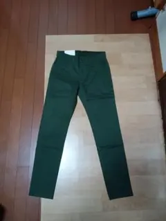 未着用　ユニクロ　ウルトラストレッチカラージーンズ　S