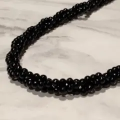 材質不明　ネックレス　黒玉　3連　セミロング　アクセサリー　ジュエリー
