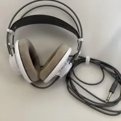 AKG K701 오픈 엔드 헤드폰