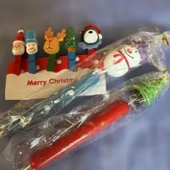 クリスマスキャラクターボールペン2本とクリップのセット