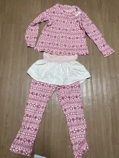 完売 ベルメゾン ディズニー　総柄 ロゴ ミニー パジャマ ルームウェア 140