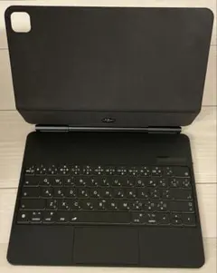 iPad Pro 13インチ M4 マジックキーボード ケース バックライト付き