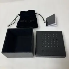 ディーゼル DIESEL ギフトボックス 空箱　ブラック　黒　巾着ポーチ　説明書