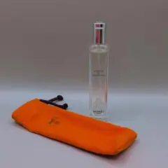 【ほぼ未使用】 エルメス オー ド トワレ 李氏の庭 香水 15ml トラベル