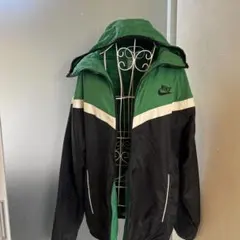 Nike ナイロンジャケット フード付き グリーン/ブラック