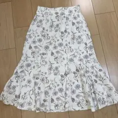 プロポ 花柄フレアスカート ひざ丈 ホワイトサイズ2