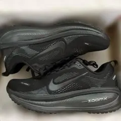 【新品26cm】ナイキボメロ18 NIKE Vomero 18のサムネイル