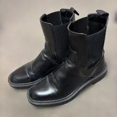 サイドゴアブーツ　黒　ZARA