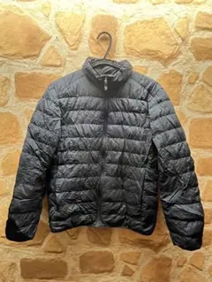 m*3様 UNIQLO ウルトラライトダウンジャケット S ユニセックス　ネイビ