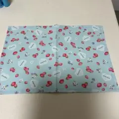 ランチマット　一枚仕立て　いちごハート25×35