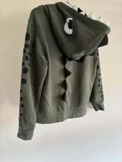 恐竜　ジップアップパーカー　子供用