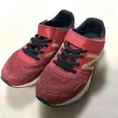 New Balance 570 赤 ゴールド　キッズスニーカー21.5