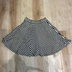 UNIQLO フレアスカート S 黒と白ストライプ