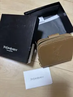 Yves Saint Laurent 二つ折り財布 ブラウンのサムネイル