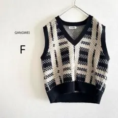 GANGWEI ニットベスト チェック柄 Vネック ベージュ ブラック 韓国