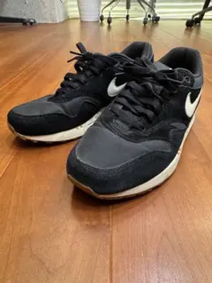 【美品】 ナイキ エアマックス1 ESSENTIAL 黒白 26.0cm