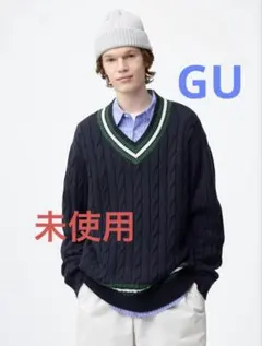未使用 GU コットンチルデンVネックセーター
