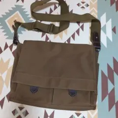 INEDイネド　ミリタリーショルダーバッグ