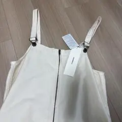 値下げしました。 クリーム色 サロペット ジッパー付きのサムネイル