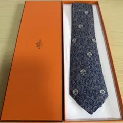 ☆HERMES アイボリー キャラクター柄 ネクタイ 箱付き 未使用品