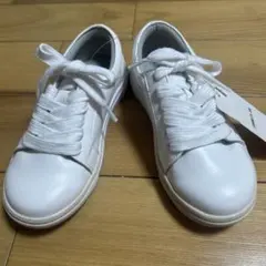 新品☆コムサイズム　白フェイクレザーシューズ18㎝