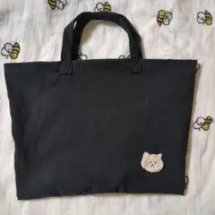 台形の黒いミニトートバック　猫のワンポイント付