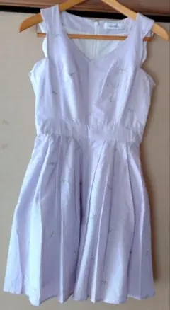 ダズリン 刺繍ワンピース