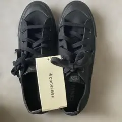 スニーカー22.5新品