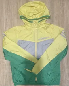 adidas フード付きナイロンパーカー　150㎝