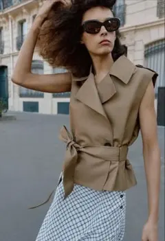 ZARA ベルト付きダブルブレストベスト