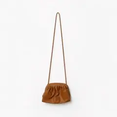 【がまぐち】ブラウン プルアップ ショルダーバッグ　/定価18,900円