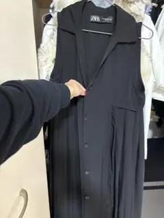 ZARA ノースリーブ ロングベスト 黒