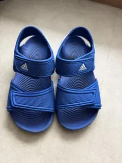adidas 青 サンダル 19センチ
