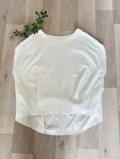 ＊ URBAN RESEARCH DOORS ＊　タックフレンチプルオーバー