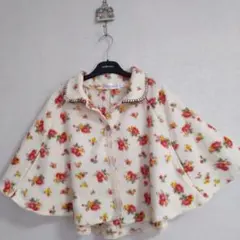 美品【 la vie rubis 】フラワーデザインあったかケープ ポンチョ